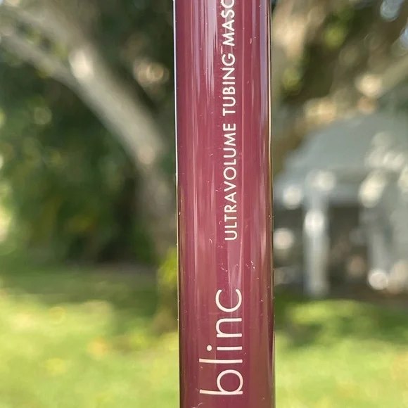 BLINC COSMETICS UltraVolume Tubing Mascara - Black - Picture 8 of 13